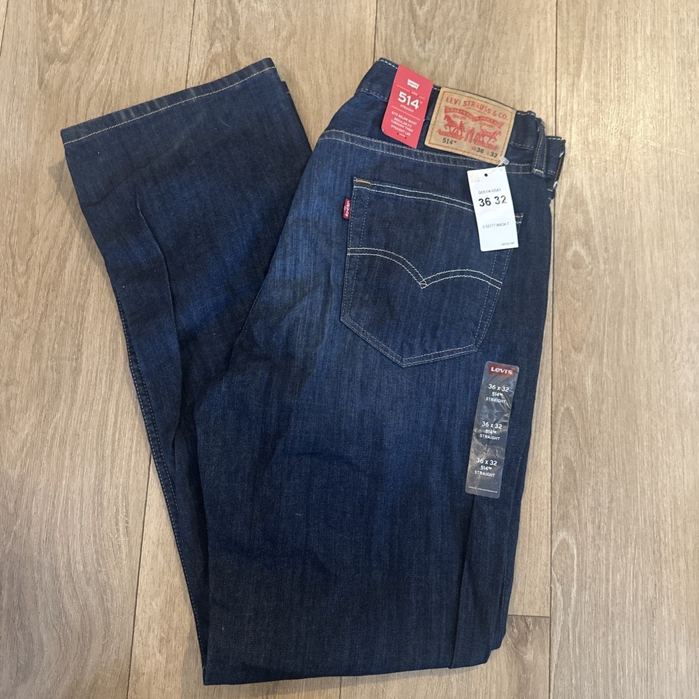 Levi's Men's 514 36x32 Straight Fit Dark Wash Low Rise 5-Pocket Denim Jeans